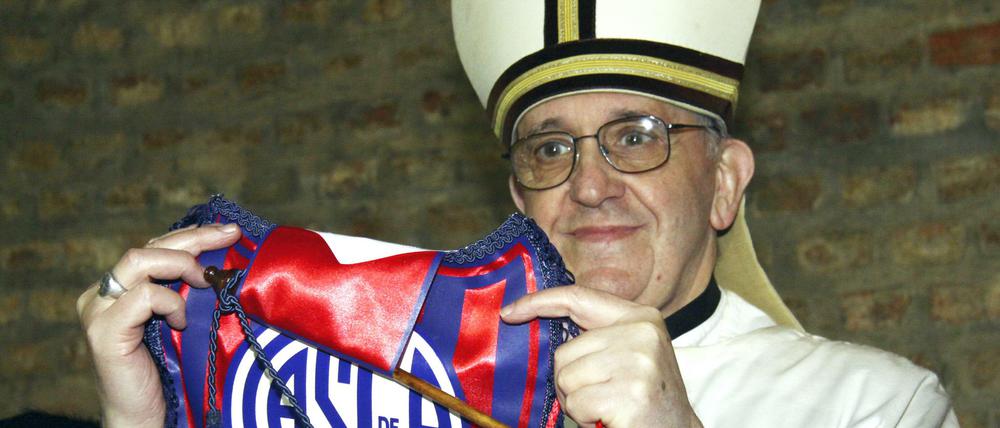 Der argentinische Verein San Lorenzo möchte ein neues Stadion nach dem verstorbenen Papst Franziskus benennen, der ein bekannter Unterstützer des Clubs war. (Archivbild)