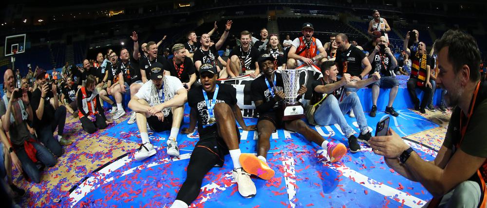 Die Basketballer der Niners Chemnitz gewannen in der vergangenen Saison den Fiba Europe Cup. Finanziell hat sich das allerdings nicht ausgezahlt.