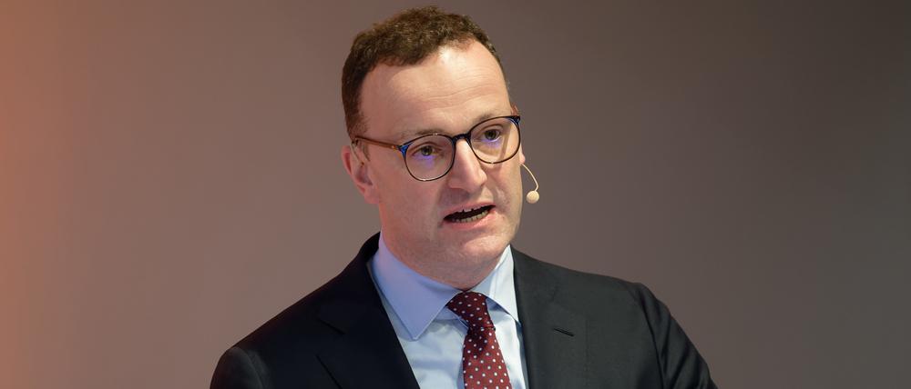 Jens Spahn Mitglied des Deutschen Bundestages (CDU) spricht bei einer Podiumsdiskussion der IHK Köln zur Bundestagswahl 2025.