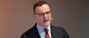 Jens Spahn Mitglied des Deutschen Bundestages (CDU) spricht bei einer Podiumsdiskussion der IHK Köln zur Bundestagswahl 2025.