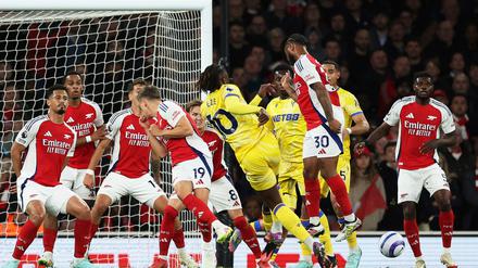 Eberechi Eze erzielte beim FC Arsenal das erste Tor für Crystal Palace.