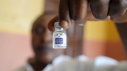 Erste Erfahrungen mit den beiden 2024 für Kinder zugelassenen Impfstoffen gegen Malaria stimmen Gesundheitsexperten hoffnungsvoll. (Archivbild)