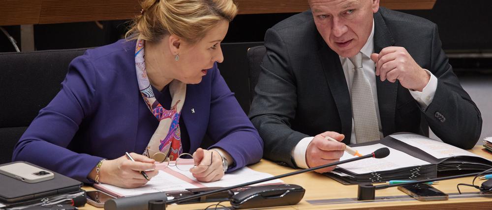 CDU und SPD regieren in Berlin seit zwei Jahren zusammen. Wenn am Sonntag Wahl wäre, hätten sie keine Mehrheit mehr. (Archivbild) 