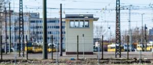 Die Lichtenberger Werkstätten fordern eine Ampel vorm BVG-Betriebshof in Berlin-Lichtenberg.