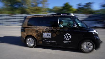 Volkswagen und Fahrdienstvermittler Uber arbeiten auf dem US-Markt zusammen. (Archivbild)