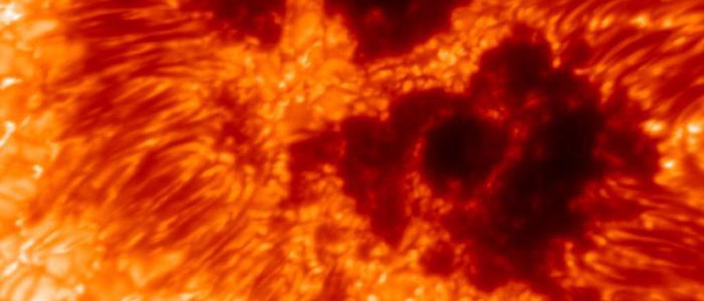 Das weltweit größte Sonnenteleskop, das Daniel K. Inouye Solar Telescope der US-amerikanischen National Science Foundation (NSF), steht auf einem Vulkan auf Hawaii.