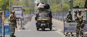Pakistaner sollen Indien verlassen.