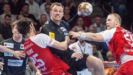Mathias Gidsel führte das Comeback der Füchse mit elf Treffern an.