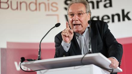 Der BSW-Politiker Klaus Ernst will des Zweiten Weltkriegs auch mit Vertretern Russlands gedenken. (Archivbild)