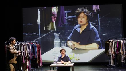  Schmerzliche Selbstbefragung: Arsinée Khanjian in „Donation“.