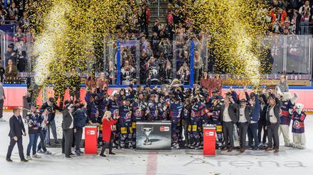 Die Eisbären Berlin feiern ihren elften Meistertitel in der DEL.