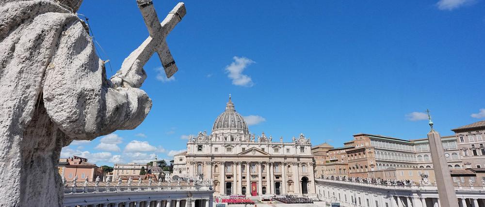 Ein Blick über den Petersplatz während der Trauerfeier für Papst Franziskus.