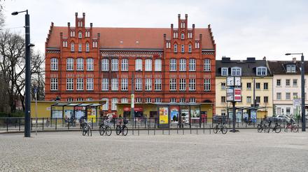 Ein Standort der Medizinischen Hochschule Brandenburg (MHB) - ihr drohen in den kommenden Jahren Kürzungen bei staatlichen Zuschüssen des Landes. (Archivbild) 
