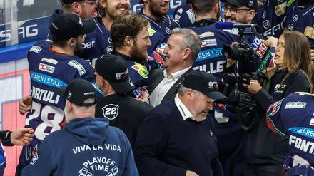 Trainer Serge Aubin und Sportdirektor Stéphane Richer wollen auch weiterhin mit den Eisbären Erfolge feiern.