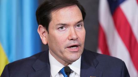US-Außenminister Rubio will bei den Verhandlungen mit der Ukraine und Russland über ein Kriegsende schnelle Ergebnisse. (Archivbild)