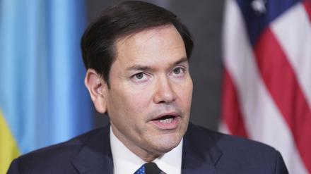 US-Außenminister Marco Rubio spricht während der Unterzeichnungszeremonie einer Grundsatzerklärung mit den Ländern Kongo und Ruanda im Außenministerium. 