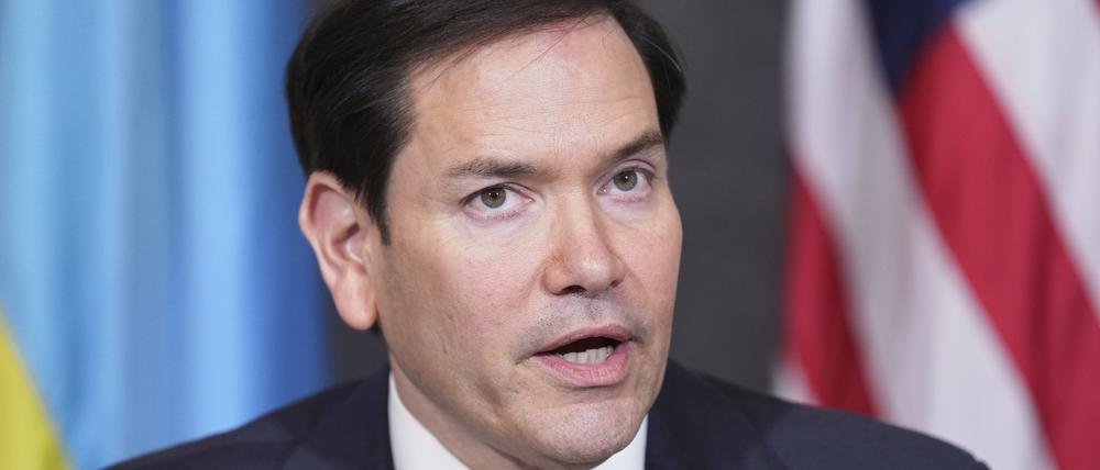 US-Außenminister Marco Rubio spricht während der Unterzeichnungszeremonie einer Grundsatzerklärung mit den Ländern Kongo und Ruanda im Außenministerium. 