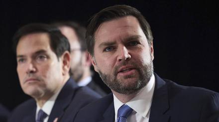 Arbeiten gegeneinander: US-Außenminister Rubio (l.) und Vizepräsident Vance (r.)