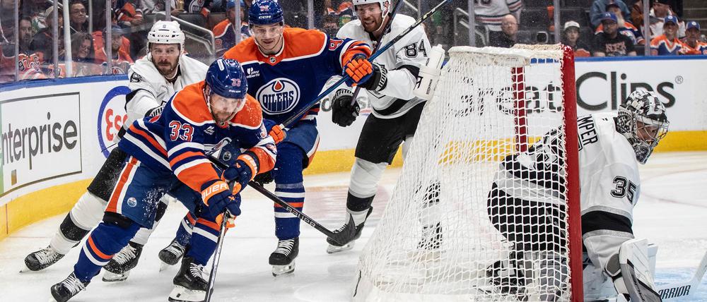 Leon Draisaitl ist Edmontons Matchwinner im vierten Spiel gegen die Kings.