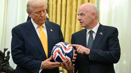 US-Präsident Donald Trump und FIFA-Präsident Gianni Infantino kommen gut miteinander klar.