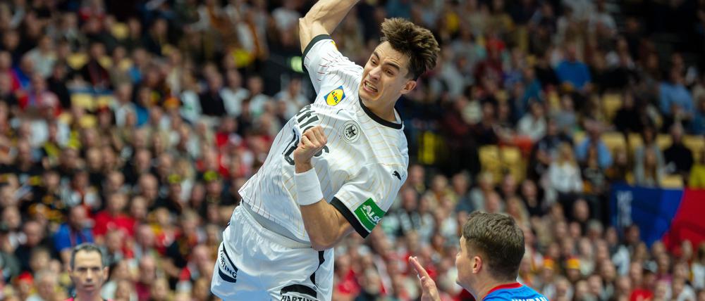 Nationalspieler Julian Köster wechselt 2026 zum THW Kiel.