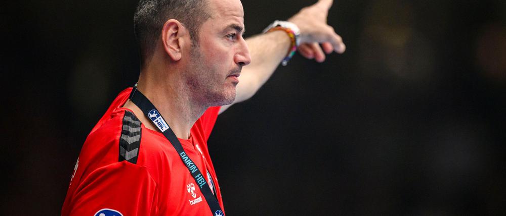 Der spanische Ex-Handball-Star Iker Romero ist seit 2021 Trainer der SG BBM Bietigheim.