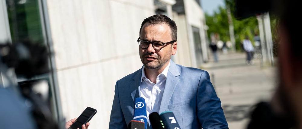 Brandenburgs CDU-Chef Jan Redmann hält Katherina Reiche für die richtige Besetzung für das Amt als Bundeswirtschaftsministerin.