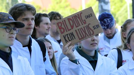 Protest gegen Erhöhung der Studiengebühren im Land Brandenburg.