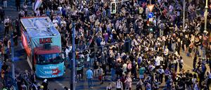 Zur abendlichen Demonstration linker Gruppen am 1. Mai in Berlin werden wieder Tausende Teilnehmer erwartet.
