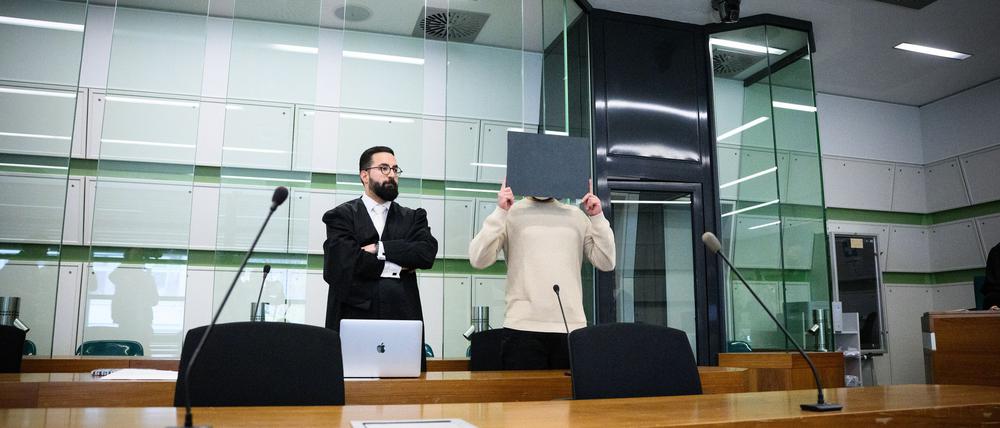Die Attacke auf den jüdischen Studenten Lahav Shapira in Berlin vor mehr als einem Jahr war nach Überzeugung des Gerichts eine antisemitische Tat. (Archivbild)