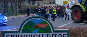 Die Mitarbeiter des Spreewaldhofs machen gegen die Schließung mobil. (Archivbild)