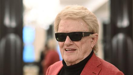Mallorca ruft und Heino kommt. Der Schlagersänger tritt mit 86 Jahren demnächst am Ballermann auf.