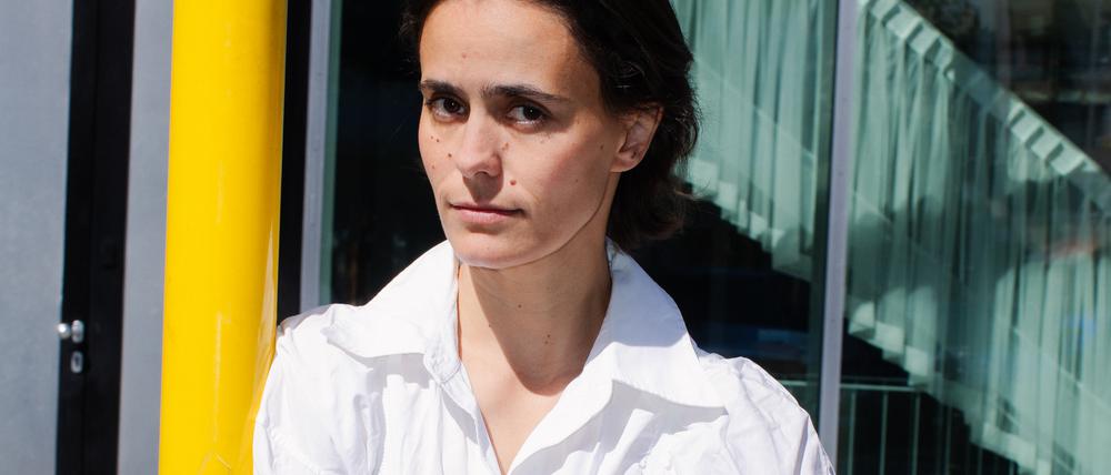Galeristin Marie-Christine Molitor vor ihrer Galerie.