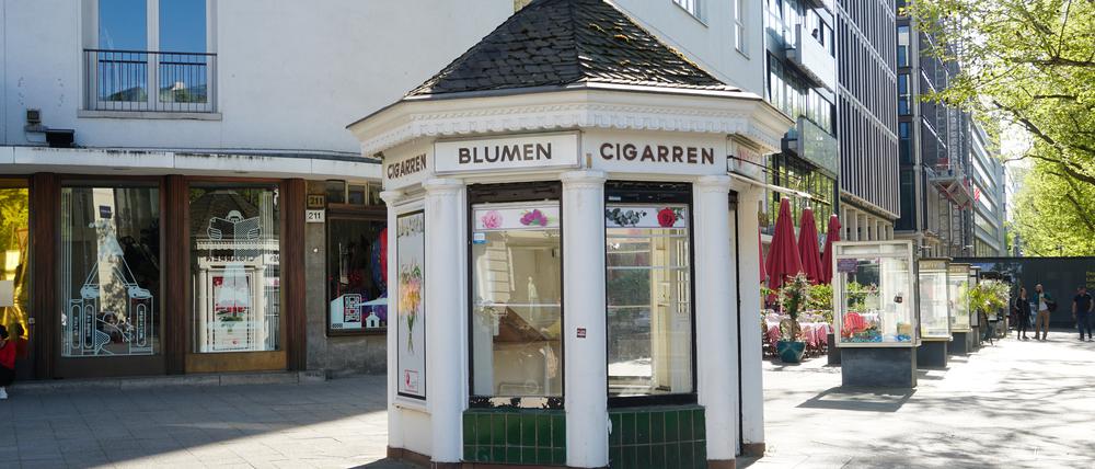 Der alte Berliner Kiosk am Ku'damm / Ecke Uhlandstraße steht seit Monaten leer.