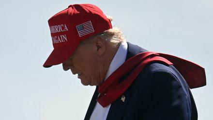 Trump ist so unbeliebt wie kein Präsident zuvor nach 100 Tagen. 