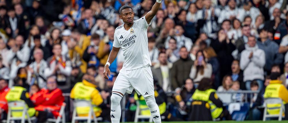 Real Madrids Verteidiger David Alaba hat sich erneut im Knie verletzt.