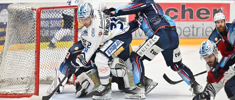 Packende Finalserie: Am Ende setzten sich die Dresdner Eislöwen knapp durch.
