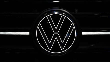  Unter dem Strich rutschte der Gewinn von Europas größtem Autobauer im ersten Quartal im Jahresvergleich um knapp 41 Prozent auf 2,19 Milliarden Euro ab. (Archivbild)