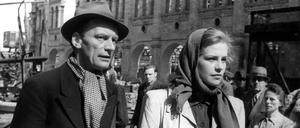 Ernst Wilhelm Borchert und Hildegard Knef in „Die Mörder sind unter uns“ von Wolfgang Staudte