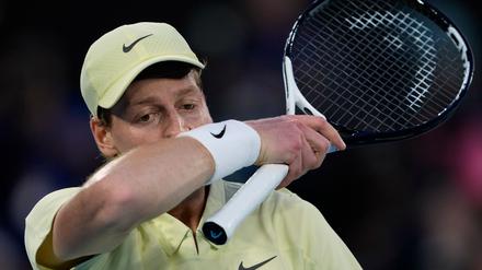 Jannik Sinner im Finale der Australian Open gegen Alexander Zverev.