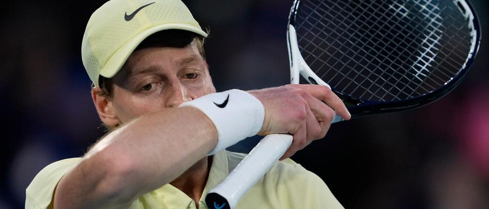 Jannik Sinner im Finale der Australian Open gegen Alexander Zverev.