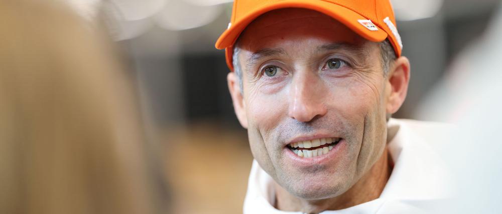 Peter Schlickenrieder wird neben seiner Funktion als Teamchef nun auch die Aufgaben des Sportdirektors Langlauf übernehmen.