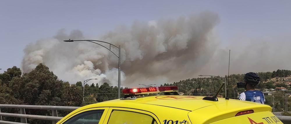 Waldbrände wüten bei Jerusalem.