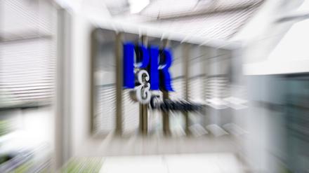 Die im Münchner Nobelvorort Grünwald ansässige P&R-Firmengruppe bot Seefrachtcontainer als Kapitalanlage an, betrieb aber in großem Stil Luftgeschäfte. (Archivbild)