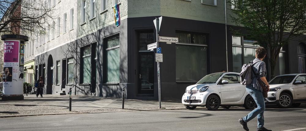 Ehemalige Kneipe Biermichel in der Brunnen-/ Rheinsbergerstraße, die über Airbnb als Ferienwohnung vermietet wird.