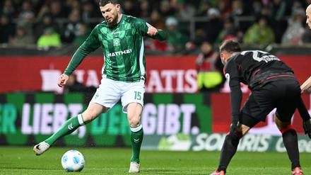 Könnte in der nächsten Saison im Union-Dress auflaufen: Oliver Burke (l.)