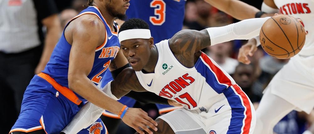 Dennis Schröder (r.) half Detroit nach seinem Wechsel im Februar erst zum Erreichen der Playoffs.