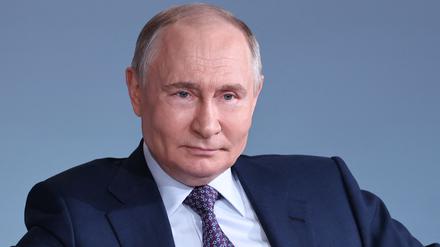 Putin bei einem Jugendforum am 30. April 2025 in Moskau.