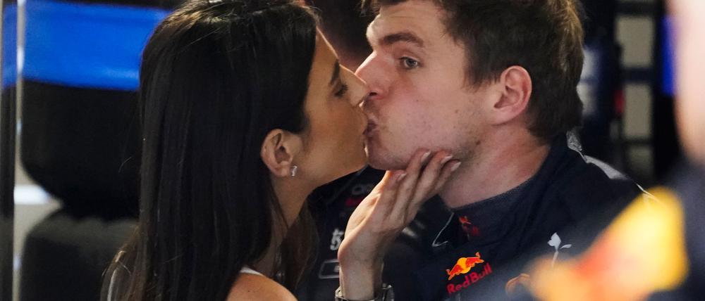 Max Verstappen und Freundin Kelly Piquet sind Eltern einer Tochter geworden.