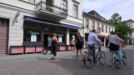 Thalia am neuen Standort und nebenan der Literaturladen Wist. 